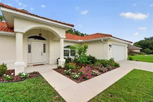 39 White House Dr, Palm Coast, FL 32164 - Photo 2