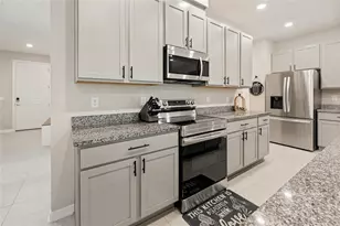 14 Woodworth Dr, Palm Coast, FL 32164 - Photo 10