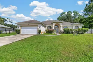 25 Kathryn Pl, Palm Coast, FL 32164 - Photo 1