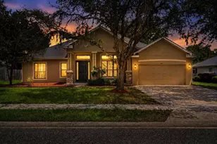 1517 Clapton Dr, Deland, FL 32720 - Photo 2
