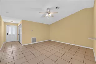 37 Pine Hill Ln, Palm Coast, FL 32164 - Photo 6