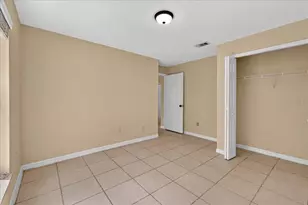 37 Pine Hill Ln, Palm Coast, FL 32164 - Photo 10