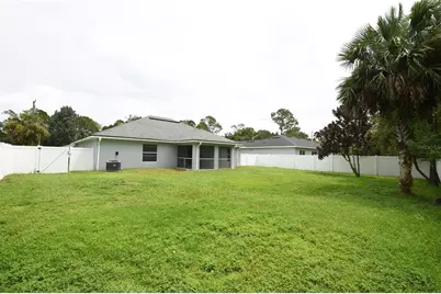 3 Seward Trail E, Palm Coast, FL 32164 - Photo 2