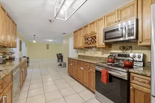10 Blackburn Pl, Palm Coast, FL 32137 - Photo 6