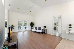 23 Barkley Ln, Palm Coast, FL 32137 - Photo 10