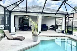12 Princess Kim Ln, Palm Coast, FL 32164 - Photo 2