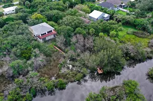 1835 Oak Pl, Flagler Beach, FL 32136 - Photo 4