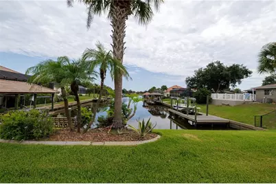 28 Fleming Court, Palm Coast, FL 32137 - Photo 12