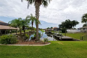 28 Fleming Ct, Palm Coast, FL 32137 - Photo 12