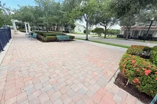 8074 Murano Cir, Palm Beach Gardens, FL 33418 - Photo 48