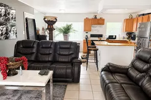 605 Laisy Dr, Deland, FL 32724 - Photo 2