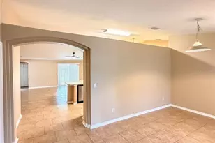 63 Richmond Dr, Palm Coast, FL 32164 - Photo 2