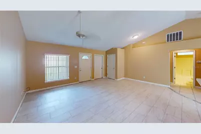 18 Lloleeta Path, Palm Coast, FL 32164 - Photo 2