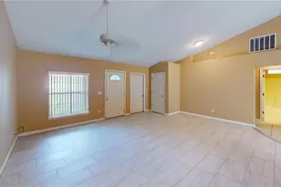 18 Lloleeta Path, Palm Coast, FL 32164 - Photo 2