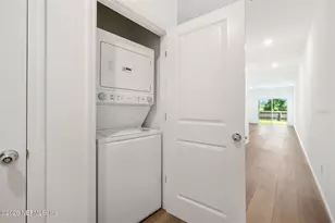 514 Hollylakes Dr, Orange Park, FL 32073 - Photo 14