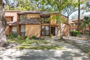 8 Fairways Cir, Palm Coast, FL 32137 - Photo 2
