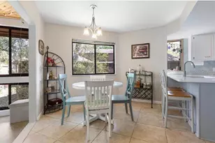 8 Fairways Cir, Palm Coast, FL 32137 - Photo 10