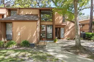 8 Fairways Cir, Palm Coast, FL 32137 - Photo 1