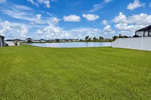 9589 Sandy Bluffs Circle, Parrish, FL 34219 - Photo 2