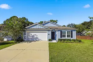 35 Putter Dr, Palm Coast, FL 32164 - Photo 1