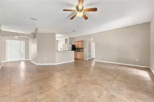 28 Beckner Ln, Palm Coast, FL 32137 - Photo 4