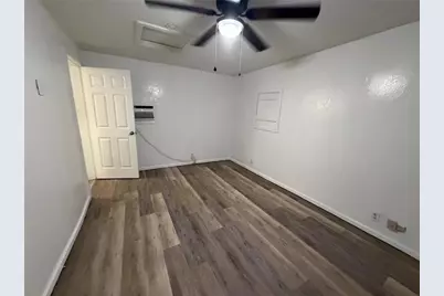 410 W Howry Avenue #D, Deland, FL 32720 - Photo 2