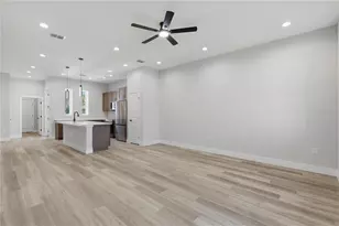 4 Slator Ct, Palm Coast, FL 32164 - Photo 2