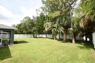 13 Pine Tree Dr, Palm Coast, FL 32164 - Photo 2