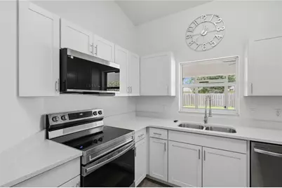 7 Palm Leaf Lane, Palm Coast, FL 32164 - Photo 10