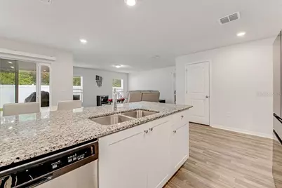 8 Plumtree Place, Palm Coast, FL 32164 - Photo 12