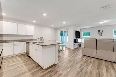 8 Plumtree Place, Palm Coast, FL 32164 - Photo 10