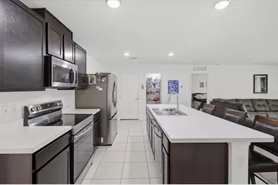 7 Universal Trail, Palm Coast, FL 32164 - Photo 2
