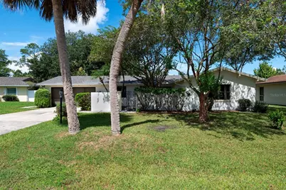 83 Farragut Drive, Palm Coast, FL 32137 - Photo 2
