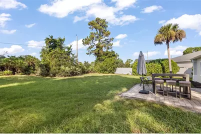 90 Felwood Lane, Palm Coast, FL 32137 - Photo 10
