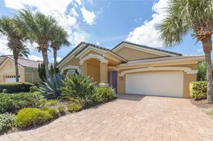 45 Kingfisher Ln, Palm Coast, FL 32137 - Photo 1