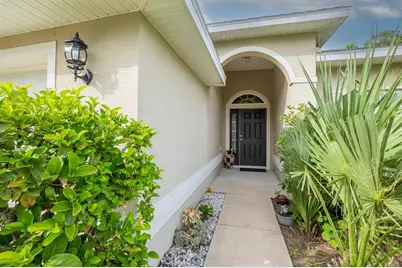 33 Ranshire Lane, Palm Coast, FL 32164 - Photo 2