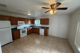 1050 6th St, Holly Hill, FL 32117 - Photo 4