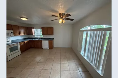 1050 6th Street #B, Holly Hill, FL 32117 - Photo 6