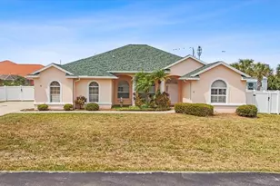 7 Beachside Dr, Palm Coast, FL 32137 - Photo 1