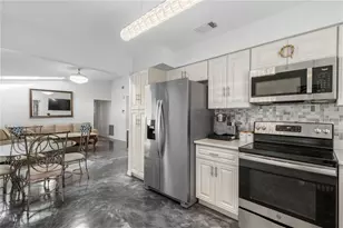13 Belleaire Dr, Palm Coast, FL 32137 - Photo 12