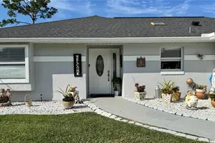 8 Whippoorwill Dr, Palm Coast, FL 32164 - Photo 2
