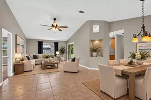 39 Fischer Ln, Palm Coast, FL 32137 - Photo 2