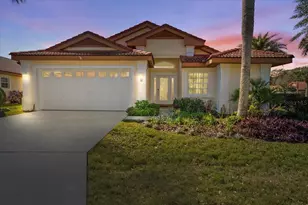 2 San Pablo Ct, Palm Coast, FL 32137 - Photo 2