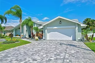 6 Colony Ct, Palm Coast, FL 32137 - Photo 2