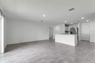 22 Round Tree Dr, Palm Coast, FL 32164 - Photo 12