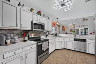 717 MacKenzie Cir, Saint Augustine, FL 32092 - Photo 14