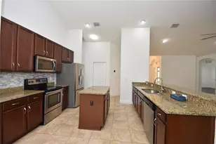 11 Burning Ember Ln, Palm Coast, FL 32137 - Photo 10