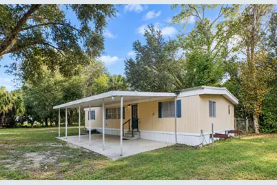 208 Navajo Street, Satsuma, FL 32189 - Photo 4