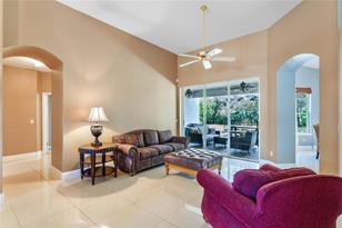 9041 Laurel Ridge Dr - Photo 10