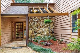 2100 Country Club Dr - Photo 10